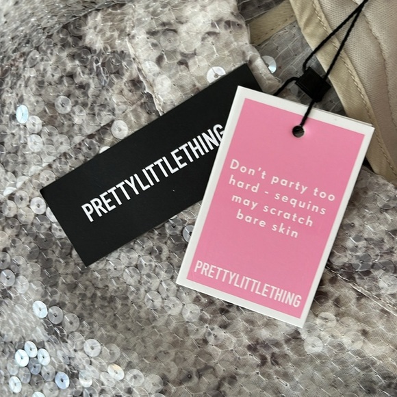 NWT✨Pretty Little Thing Silver Snake Sequin Wide Leg Pants - Picture 7 of 7